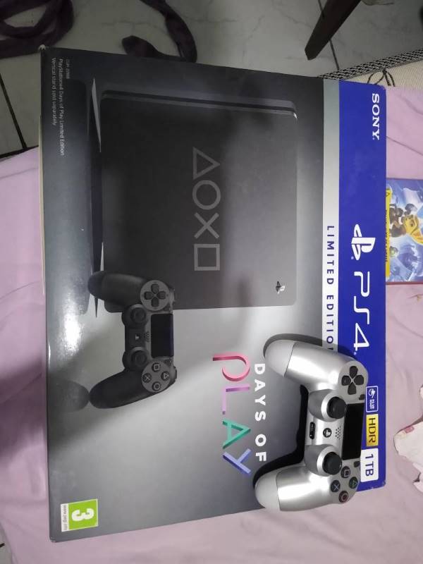 PS4 edição limitada