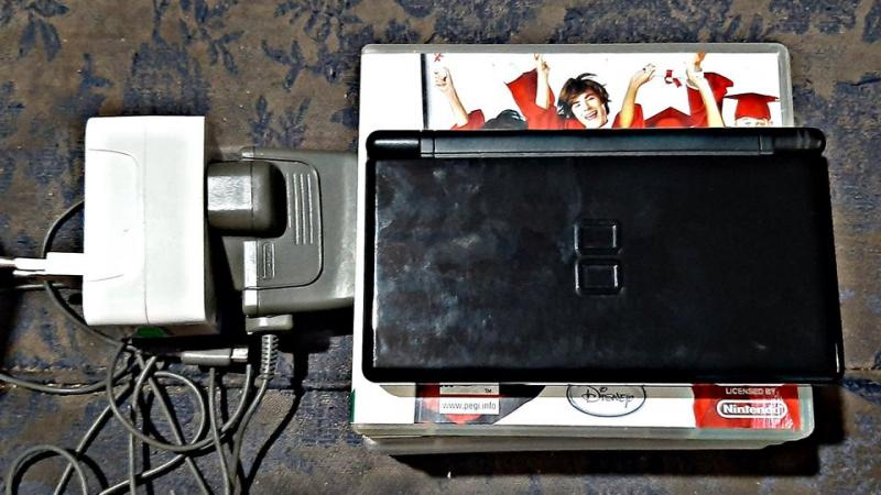 Nintendo Ds com cartão R4